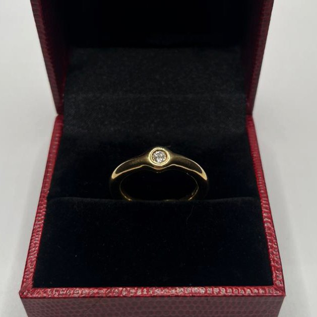 ANILLO EN ORO 18 KILATES CON BRILLANTE · ORIGEN ALEMÁN