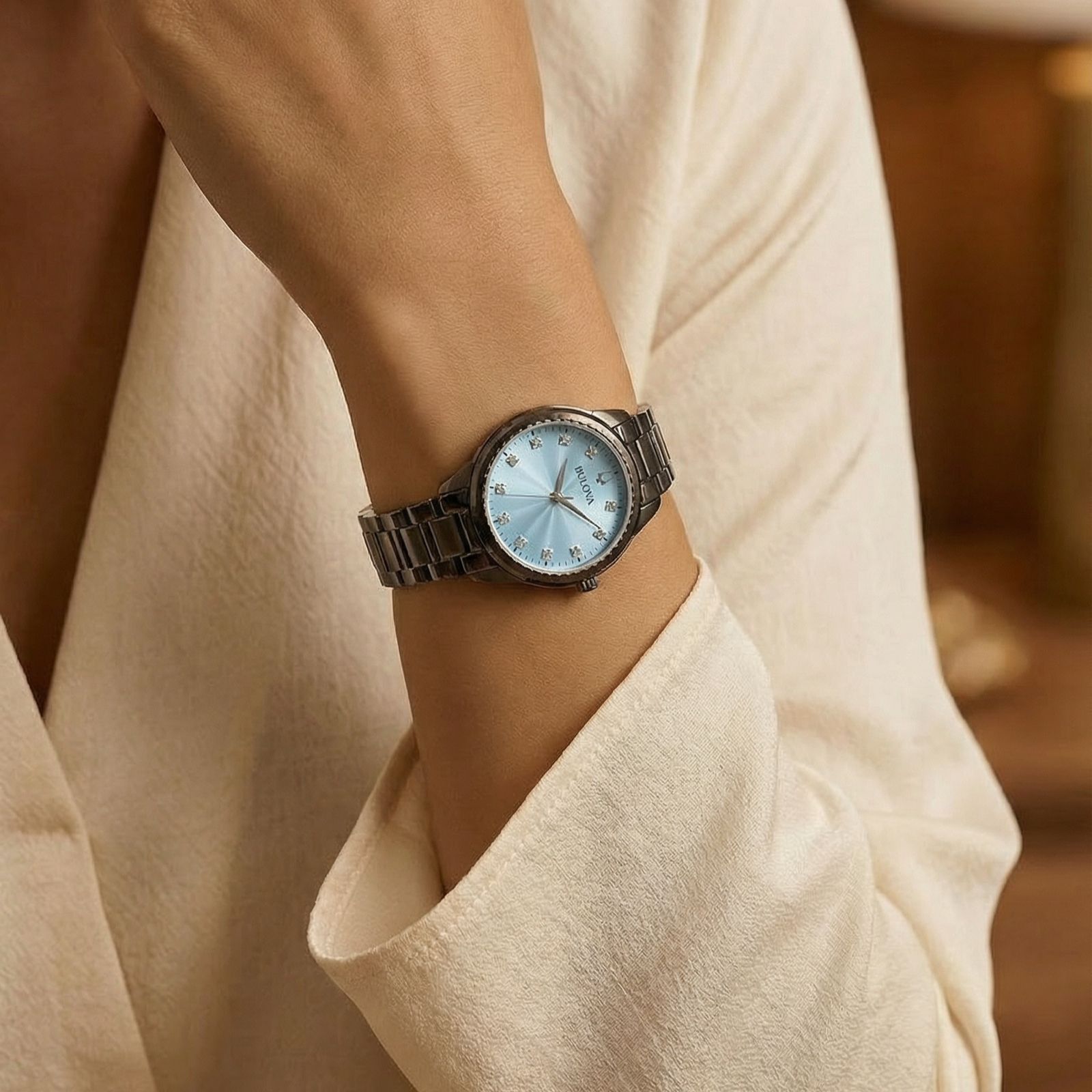 Reloj Bulova Sutton Diamond Blue Dial 96P250