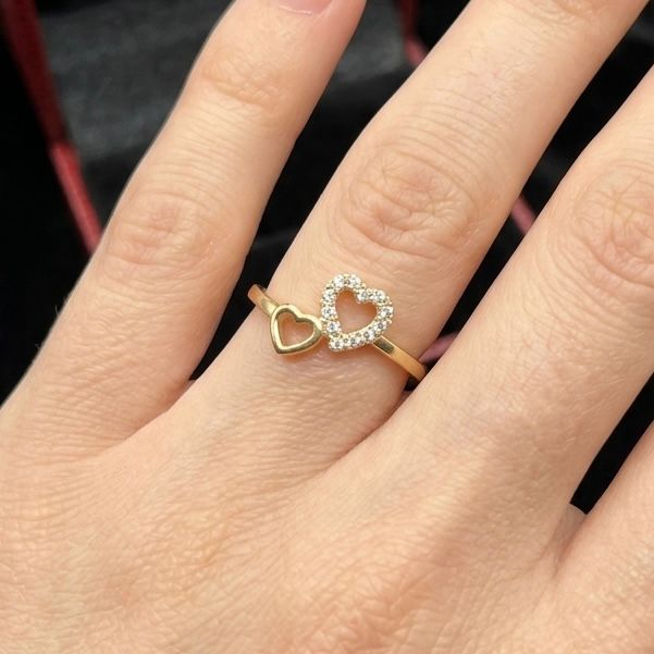 ANILLO DE ORO 18 KILATES CON DOBLE CORAZÓN