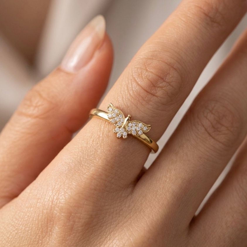 ANILLO DE ORO 18K C/ CIRCONES DISEÑO PALOMA