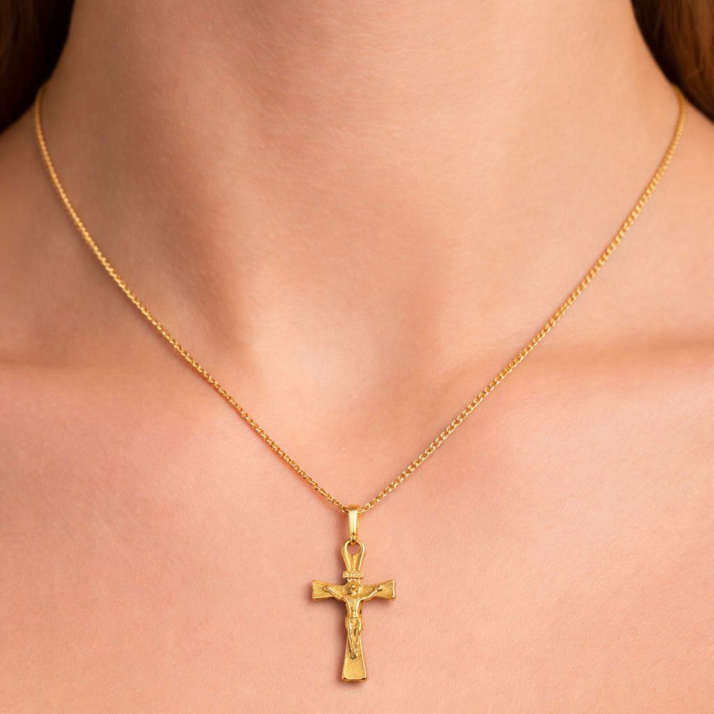 CONJUNTO EN ORO 18K C/ DIJE JESÚS CRUCIFICADO