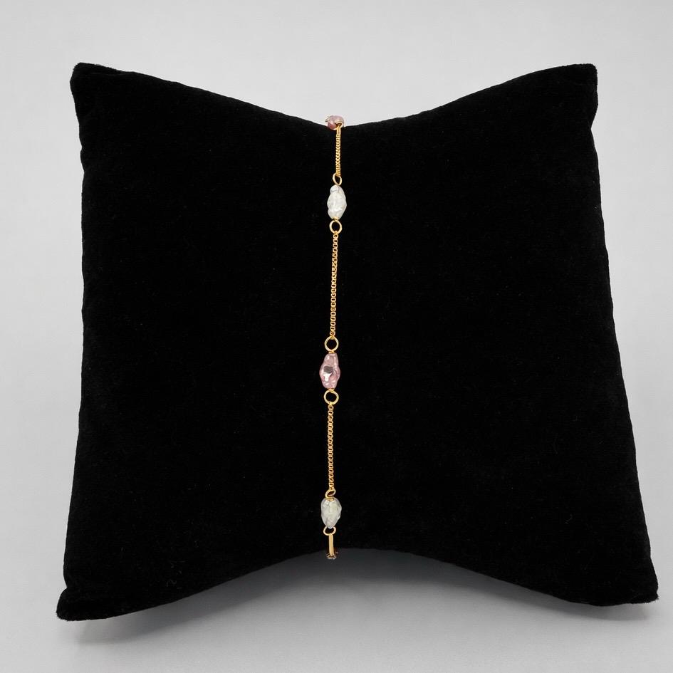 PULSERA PARA BEBÉ EN ORO 18K C/ APLIQUES DECORATIVOS