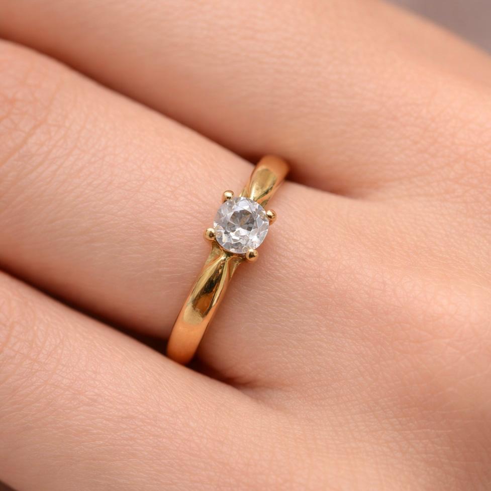 ANILLO SOLITARIO EN ORO 14K CON BRILLANTE