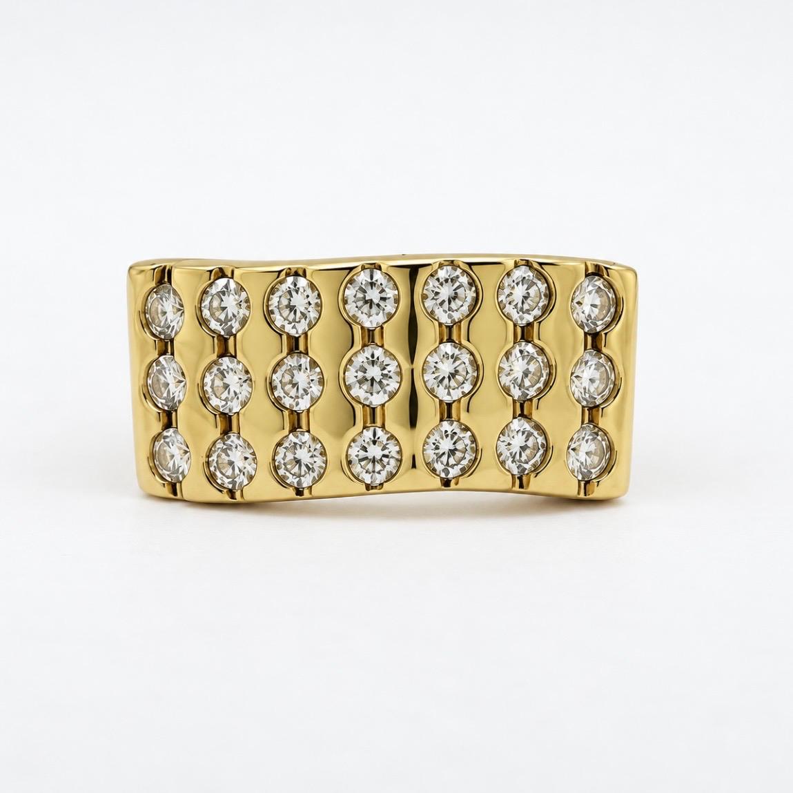 ANILLO BANDA ANCHA CON 0,63 CT EN BRILLANTES