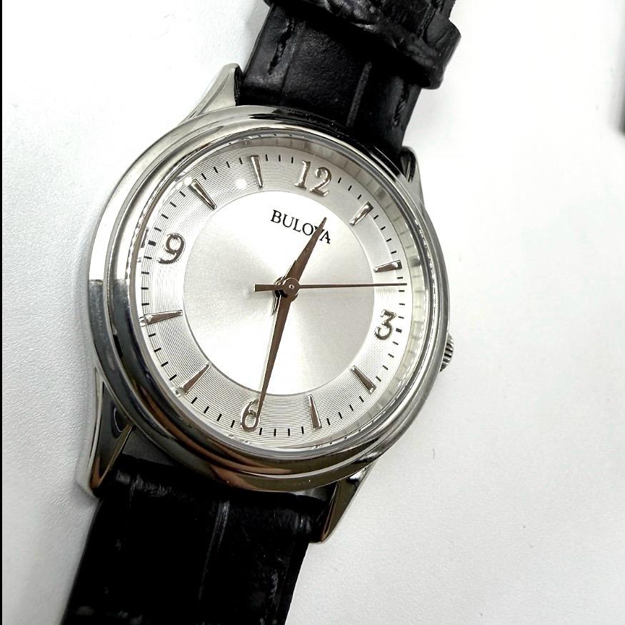 BULOVA CORPORATE 96T58 QUARTZ PARA DAMA – 30 MM
