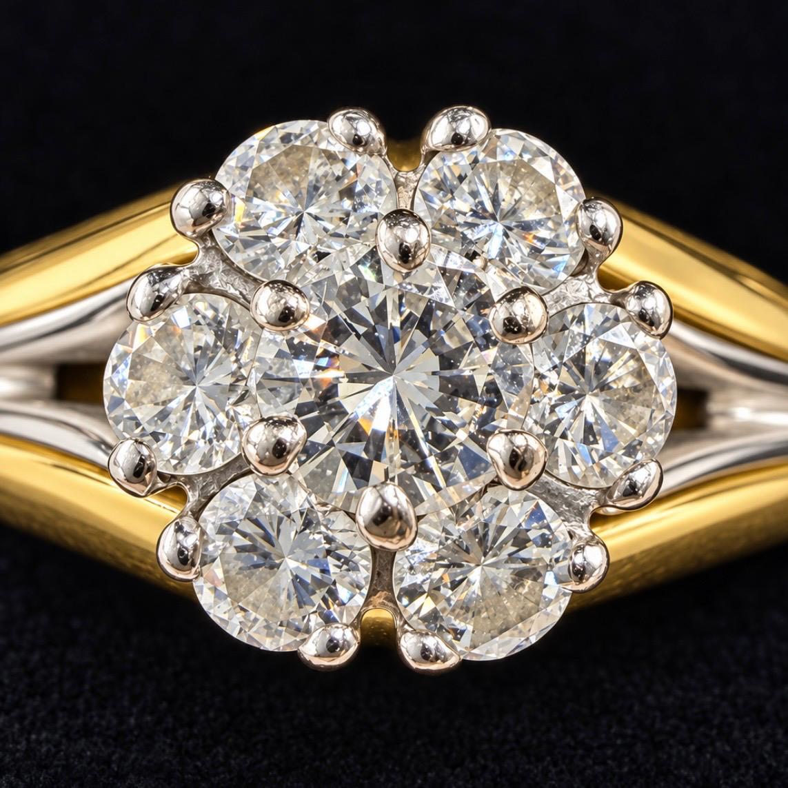 ANILLO ROSETA BICOLOR EN ORO 18K CON BRILLANTES NATURALES